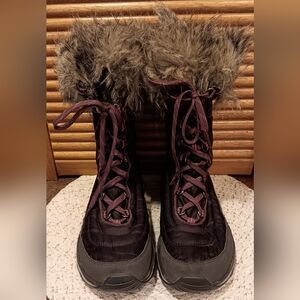 Eddie Bauer Purple Hazel Boots. Insullated/Waterproof. Size 8. **See Description
